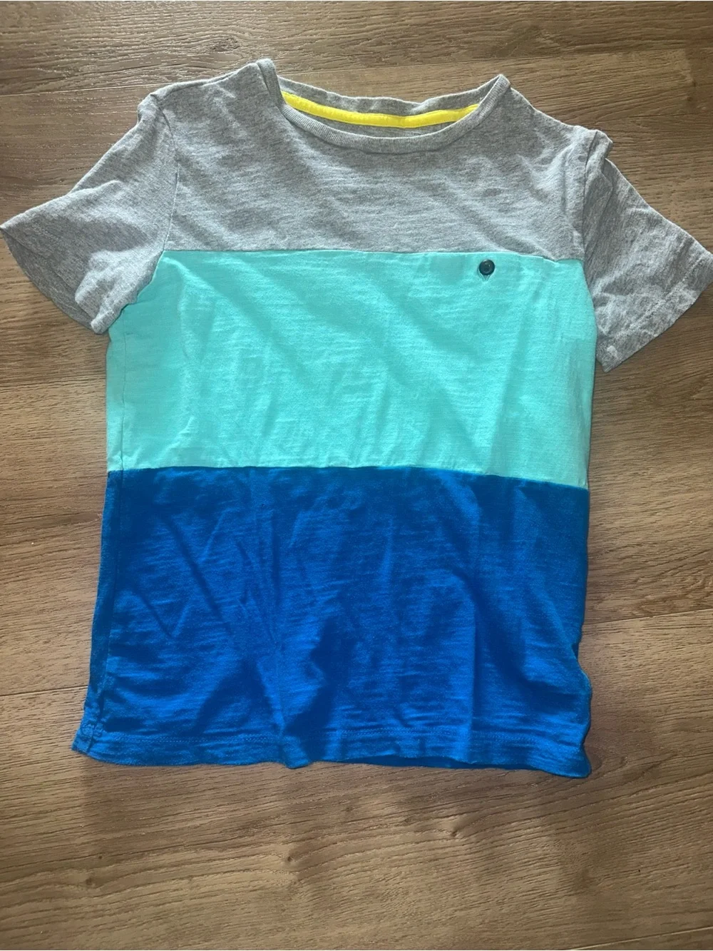 Old Navy Kids Colorblock Tee in Gray, Aqua & Royal Blue